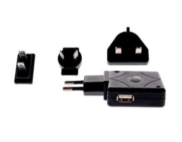 ARTWIZZ PowerPlug Travel Charger