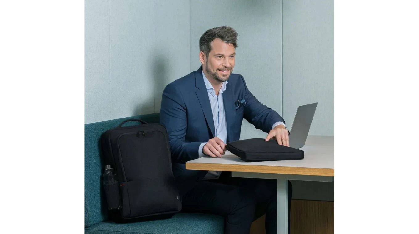 DICOTA Eco Backpack Plus BASE 15.6"