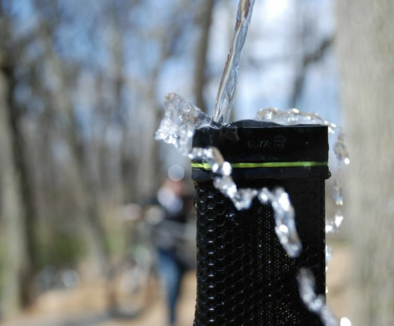 Hercules WAE Outdoor Speaker Adventure Pack