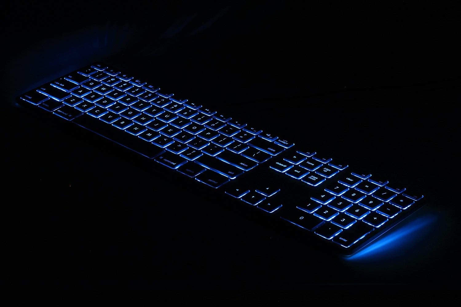 Matias Erweiterte USB-Tastatur für Mac OS mit RGB Backlit