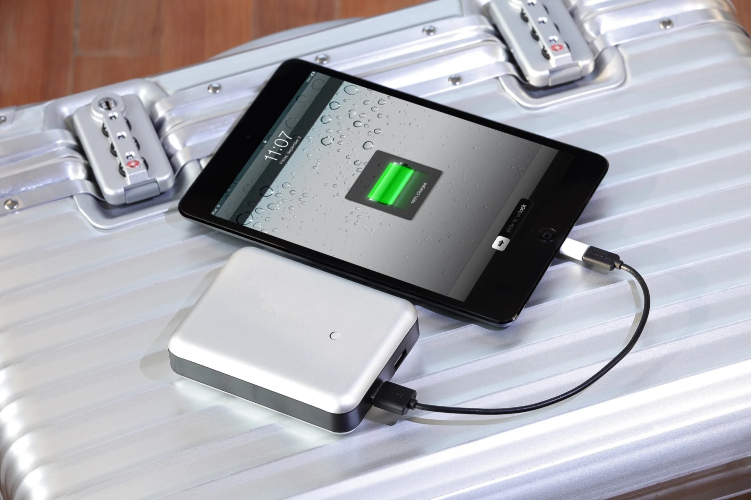 Just Mobile Gum Max Duo Hochleistungsbatterie 11'200 mAh