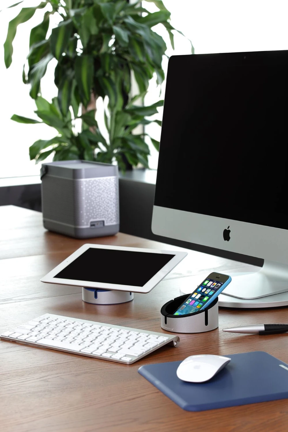 Just Mobile AluCup Grande Halterung  iPhones
