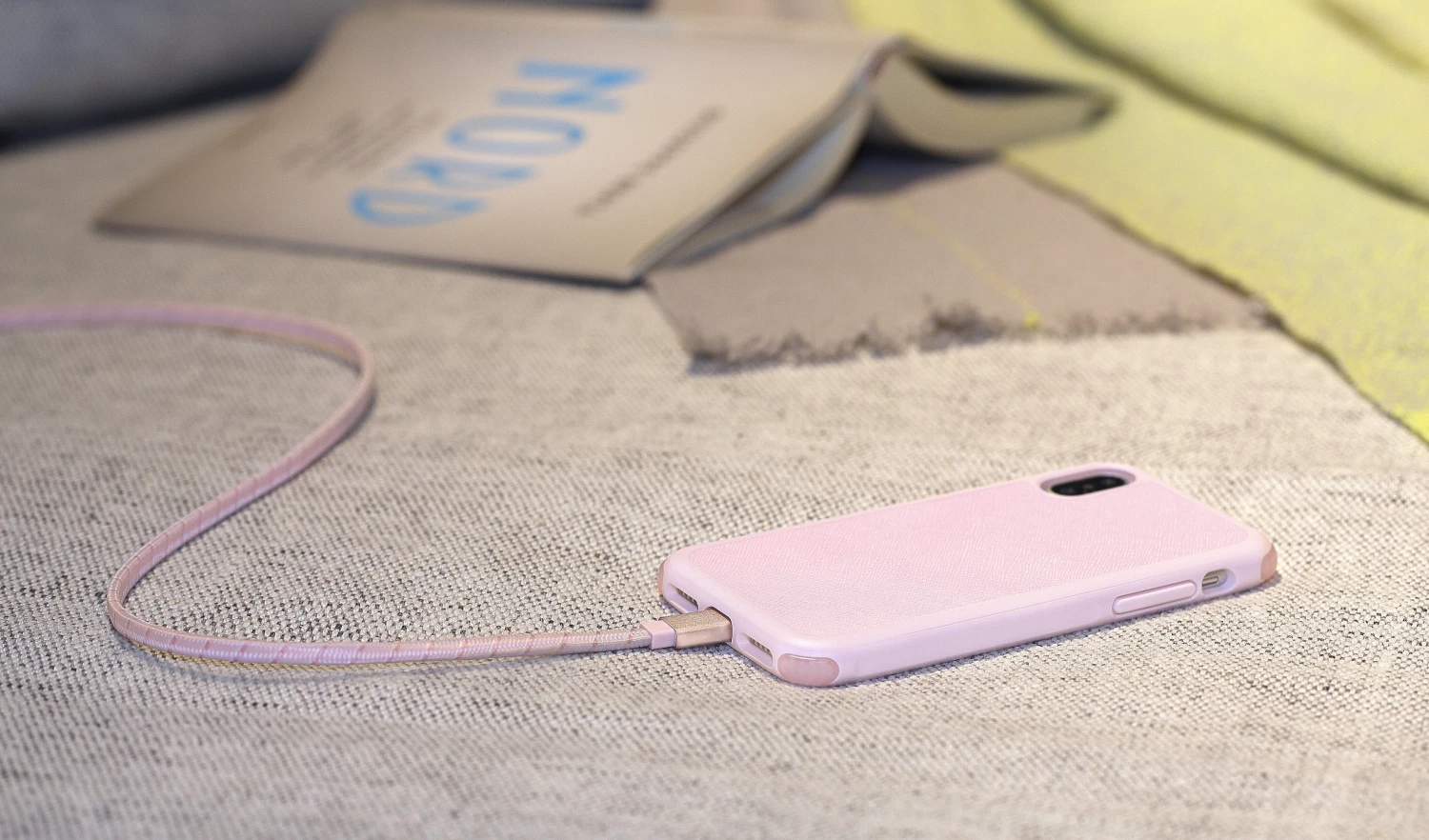 Just Mobile AluCable Flat (braided) - Lightning 1.2 m