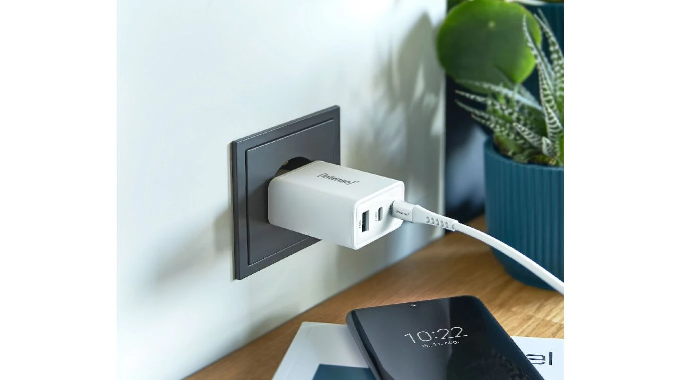 INTENSO Power Charger 65W GaN - Fast Charge
