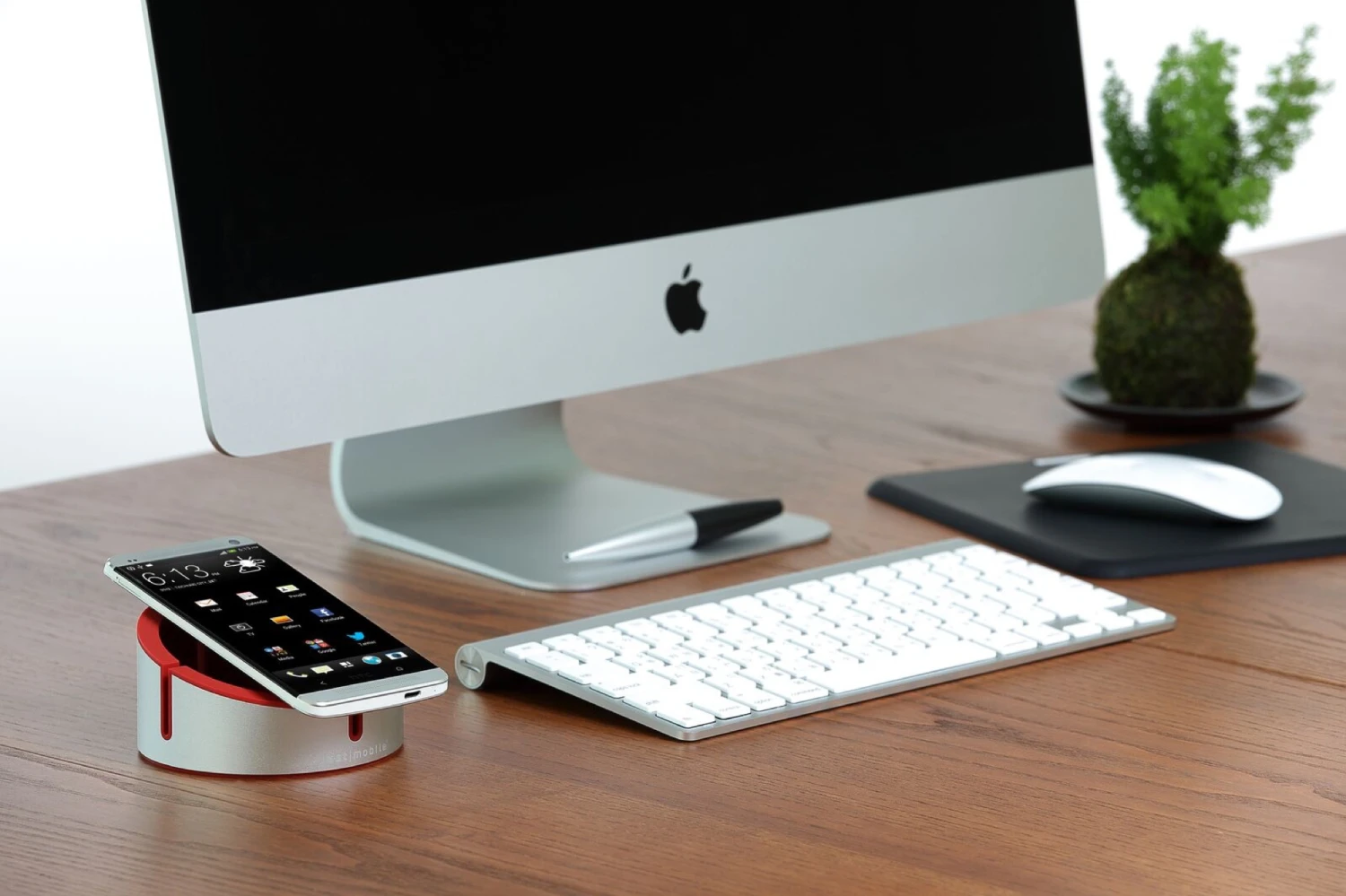 Just Mobile AluCup Grande Halterung iPhones