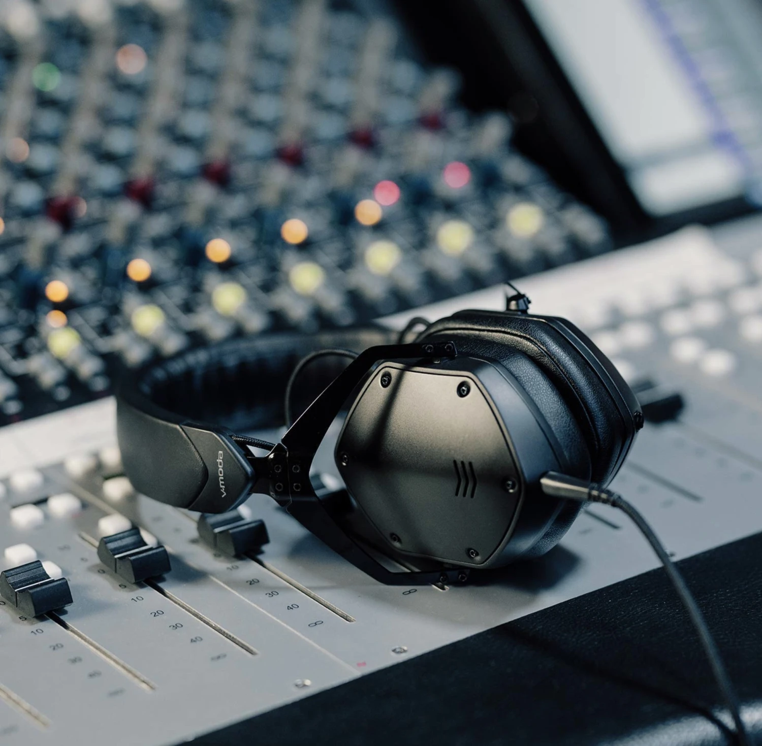 V-MODA Crossfade M-200 Over-Ear Kopfhörer